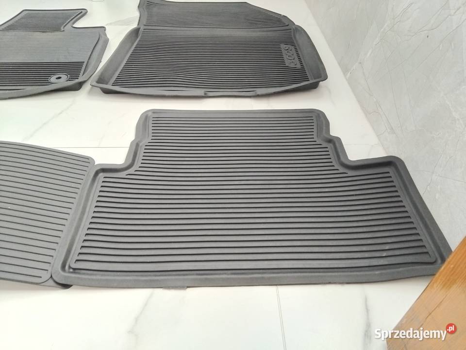 Peugeot 3008 oryginalne dywaniki gumowe wielkopolskie Ostroróg sprzedam