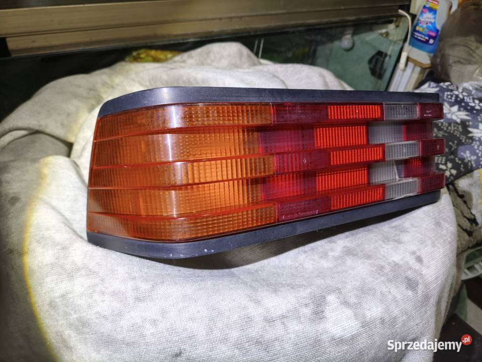 Mercedes 190 W201 lampa tylna lewa oryginał sprzedam