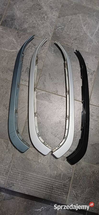 Bmw E30 sierp sierpy listwa słupka sedan Listwy Kraków