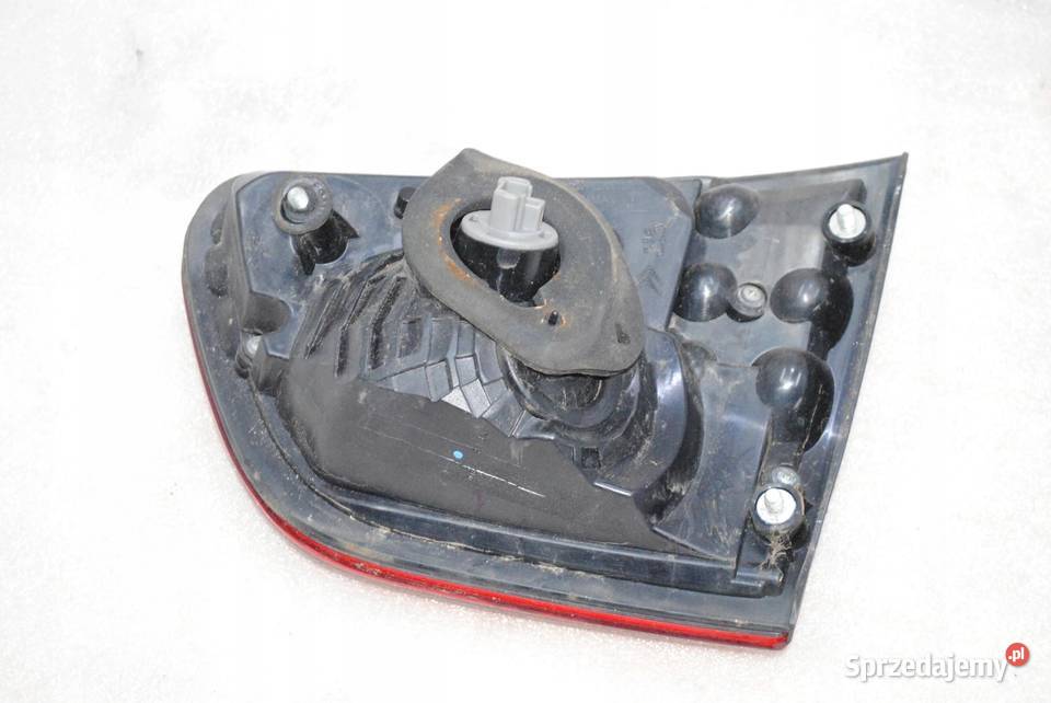 LAMPA KLAPY LEWY TYŁ PEUGEOT 4007 CCROSSER