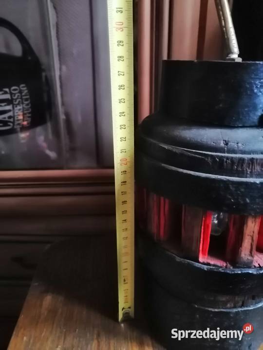 lampa na starej piascie drewnianego kola w stylu Legnica sprzedam