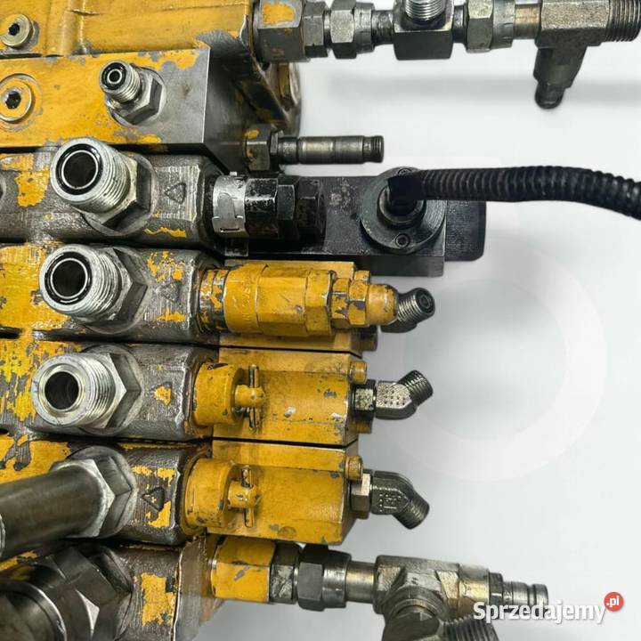 Rozdzielacz hydrauliczny HUSCO 5000 Caterpillar Wilkowo