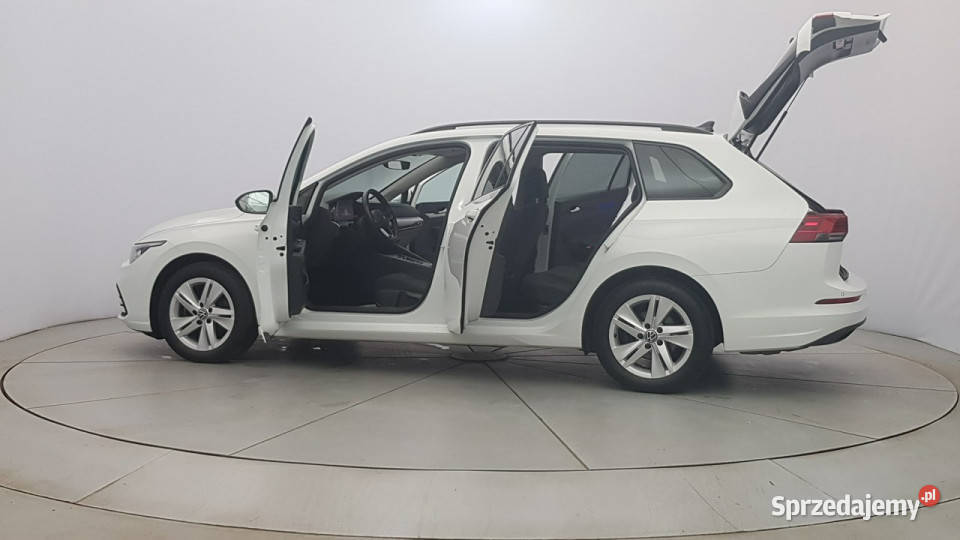 Volkswagen Golf 15 eTSI EVO Life DSG Z Polskiego Rok produkcji 2022 Golf Warszawa