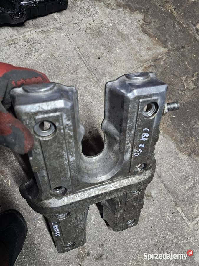 Honda cbx 750 pokrywa zaworów głowicy zaworowa dolnośląskie Jelenia Góra sprzedam