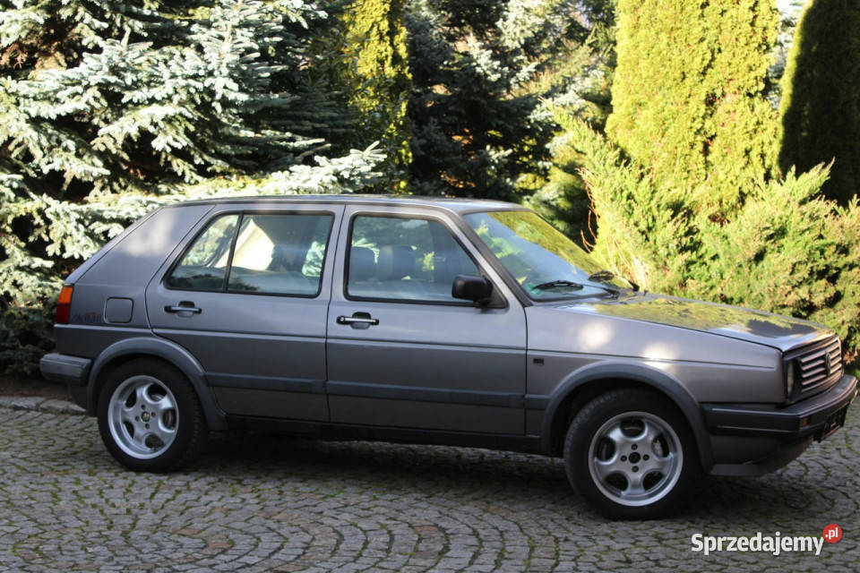 Volkswagen Golf 16 Benzyna 5 drzwi Oldtimer 1988 Lubań