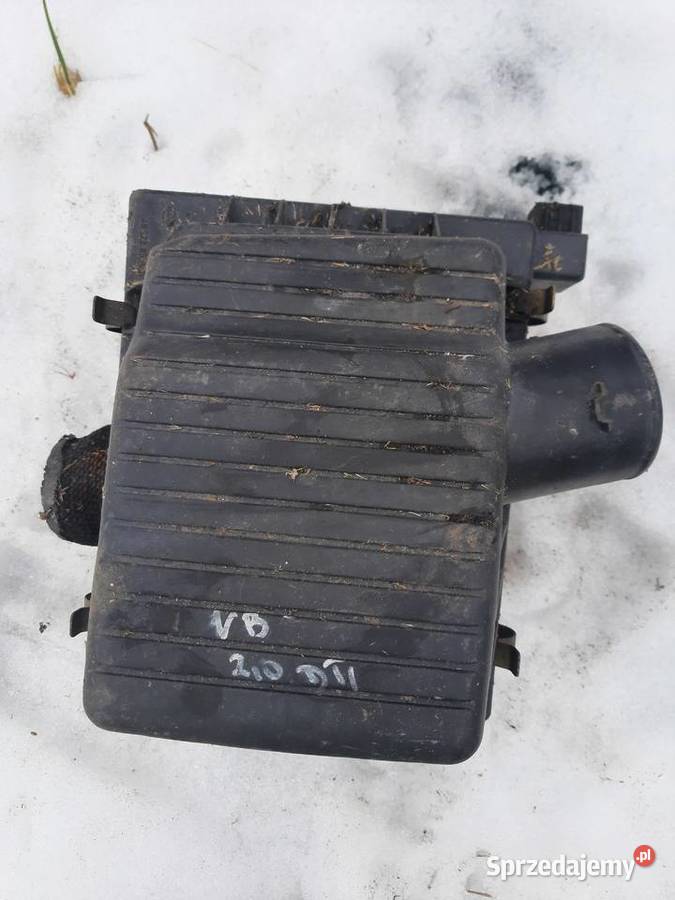 Opel Vectra B 20 DTI obudowa filtra powietrza Ksawerów