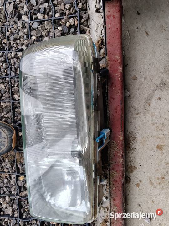 Lampa prawa audi coupe GT B2 quattro 90 b2 osobowe Krasnystaw