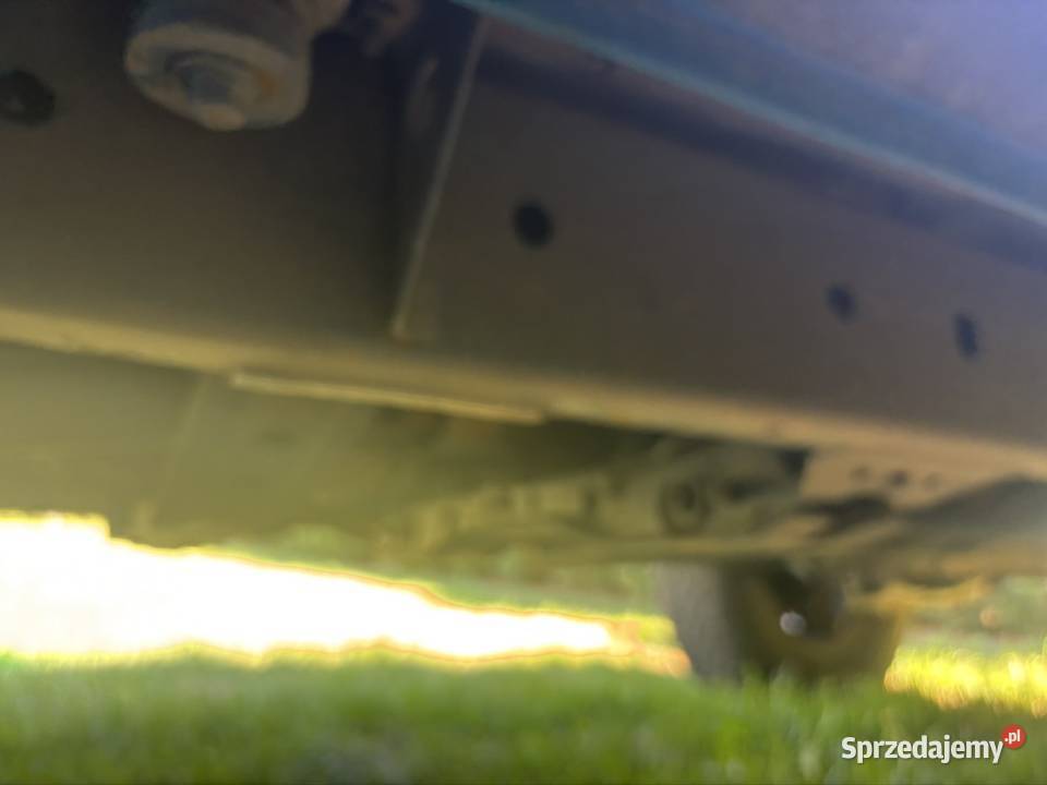 Nissan Terrano 1 30 benzyna v6 Dobczyce