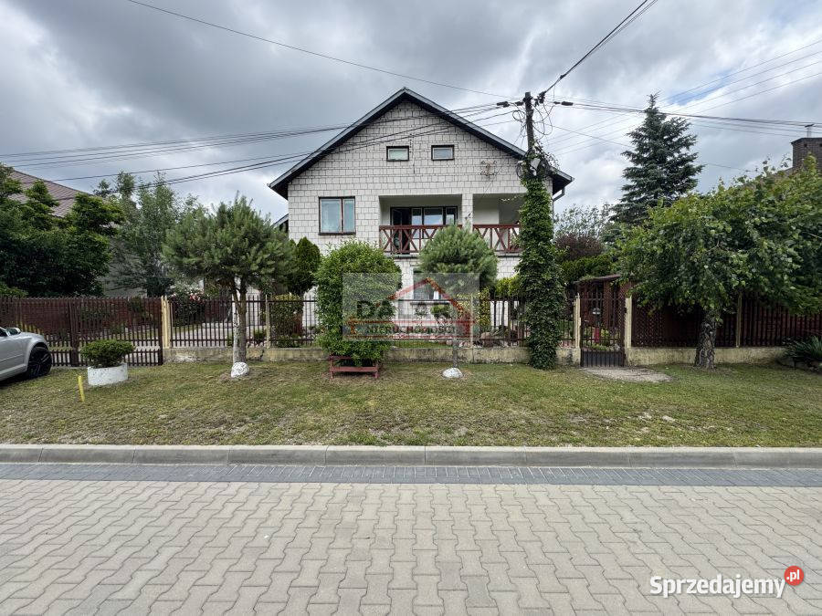 sprzedaży domu wolnostojącego Baniocha 220m2