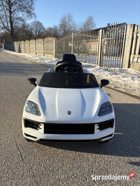 samochód na akumulator Porsche Cayenne nowe auto Grabownica