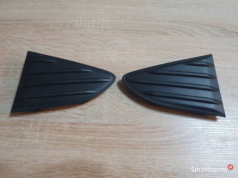TOYOTA YARIS III 3 LIFT 17 KRATKA LEWA TYŁ