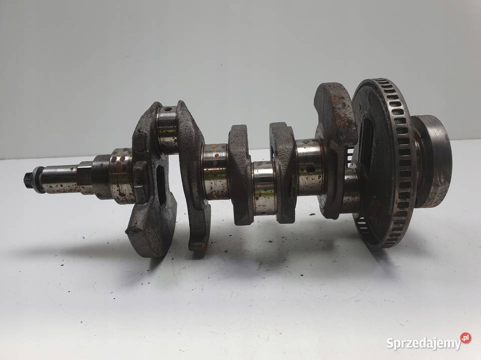 Opel Corsa D 10 12V WAŁ KORBOWY A10XEP 55562314 Rudka