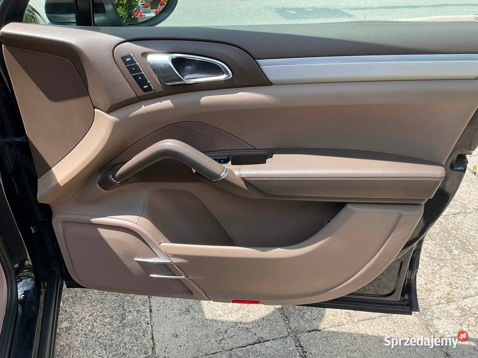 Porsche Cayenne Pneumatyka 300 nieuszkodzony Muszyna