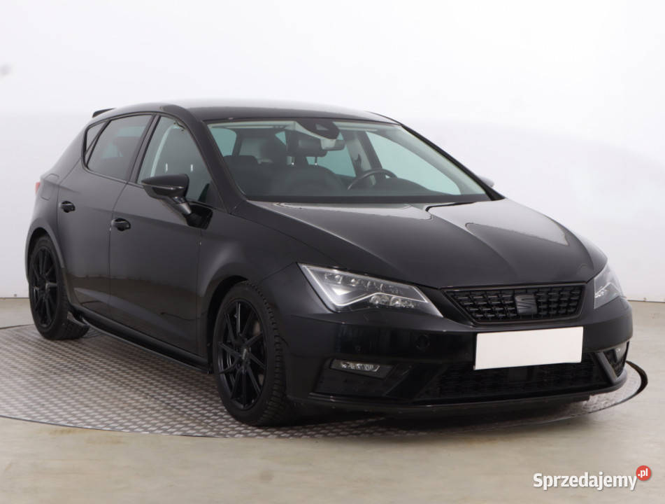 Seat Leon 15 TSI nieuszkodzony Piaseczno sprzedam