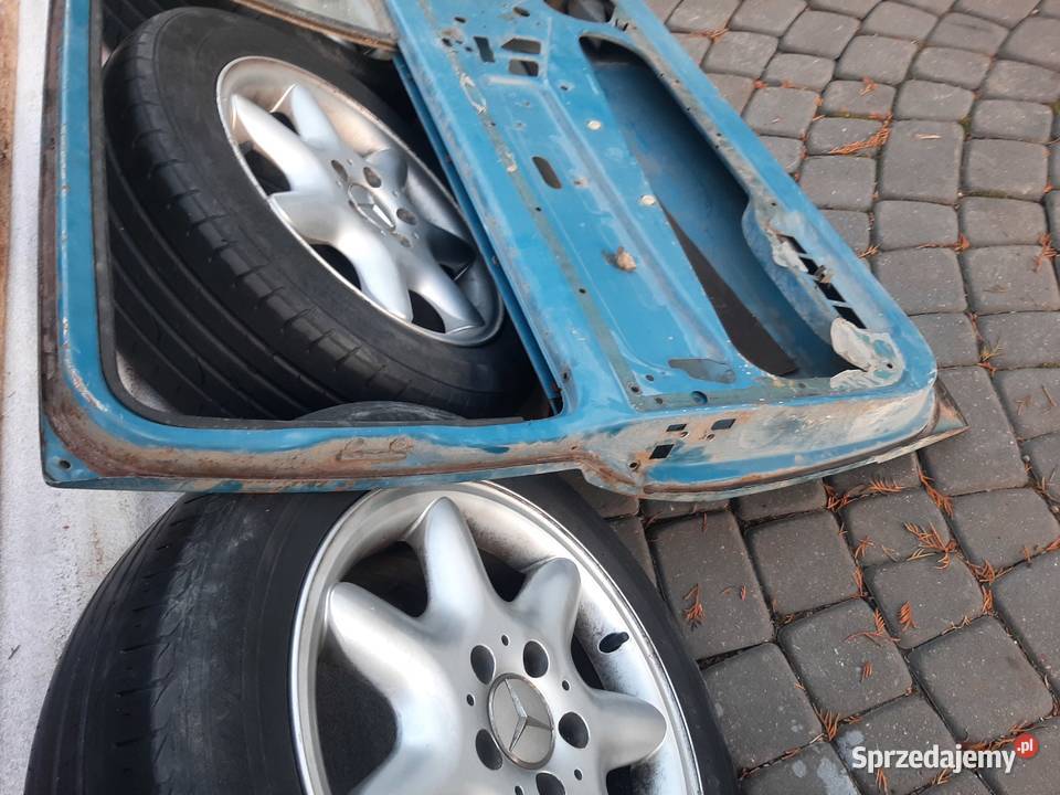 Volkswagen Golf I Mk1 drzwi lewe 3D osobowe Sieciechów