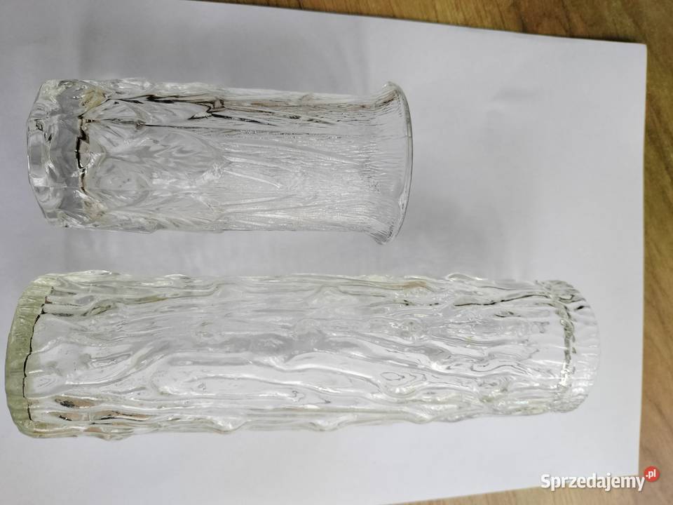 Dwa wazoniki pieniek i listki