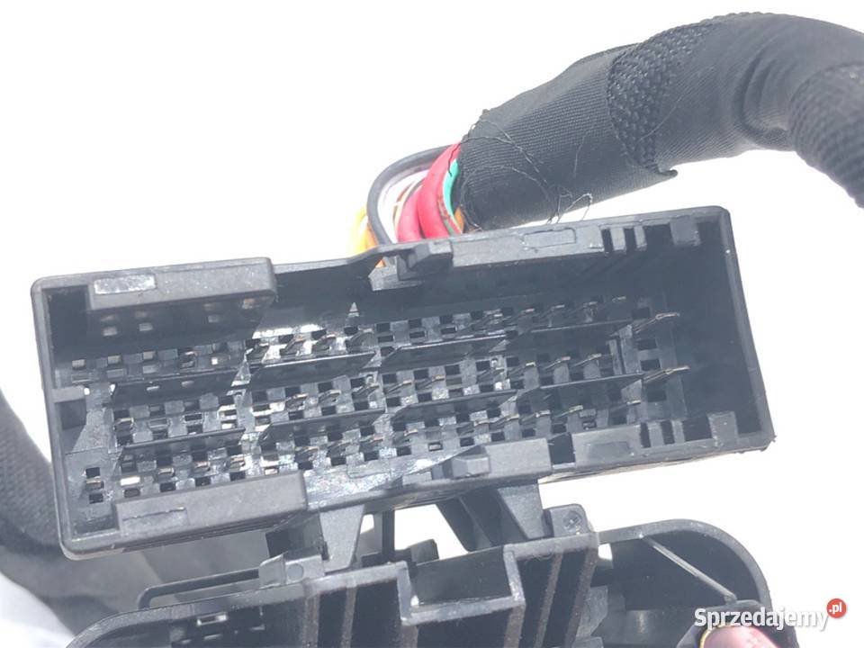 SKRZYNKA BEZPIECZNIKÓW RENAULT SCENIC III