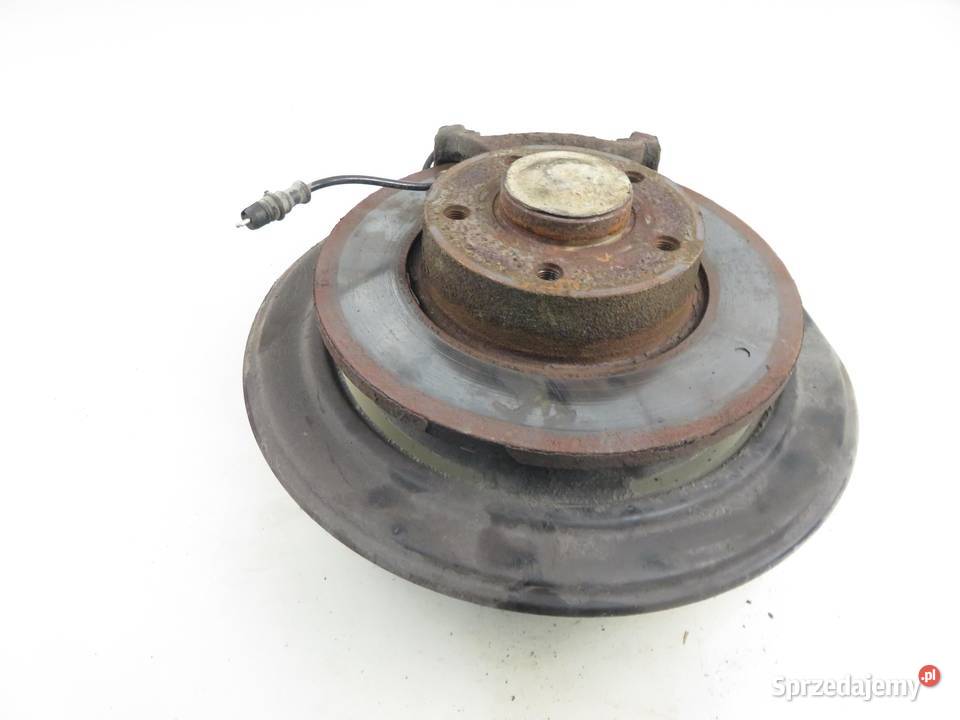 PIASTA TYLNA LEWA OPEL VIVARO A 19 DCI