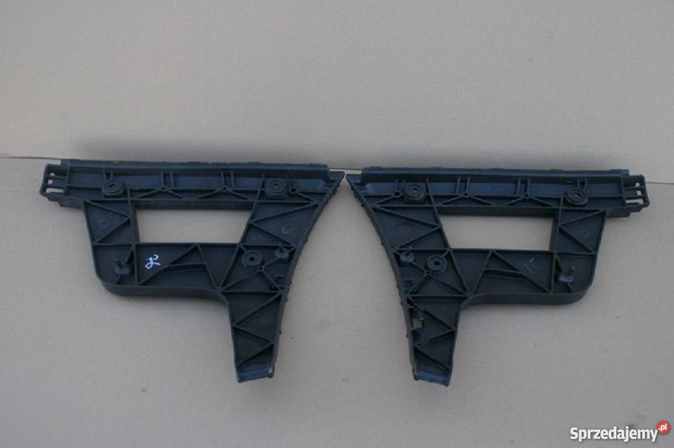 AUDI A4 B8 KOMBI ŚLIZG ZDERZAKA PRAWY TYŁ LEWY Bieleń