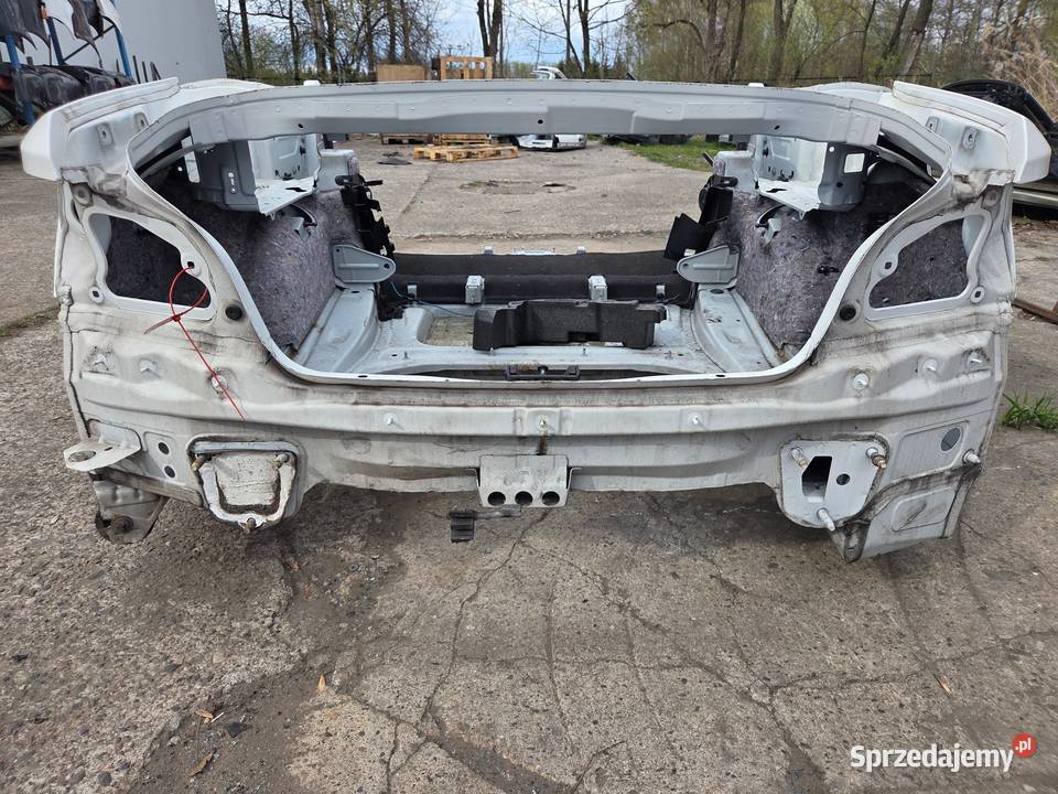 WANNA PAS TYLNY BMW E88 300 Strzyżewice