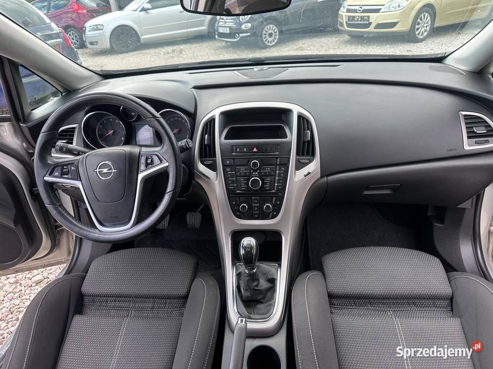 Opel Astra J 16 Benzyna Gaz VAT marża Ładna sprzedam