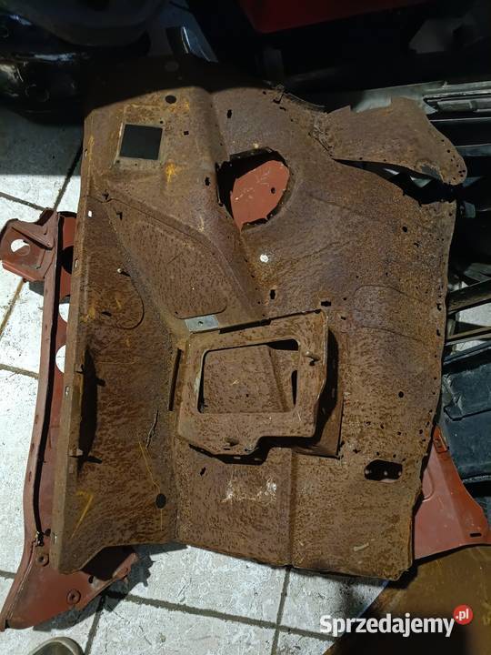 Ćwiaetka lewa fiat 125p polonez Siepraw