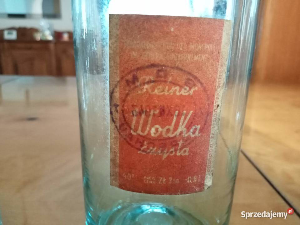 Butelki przedwojenne z okupacji z etykietami łódzkie Łódź