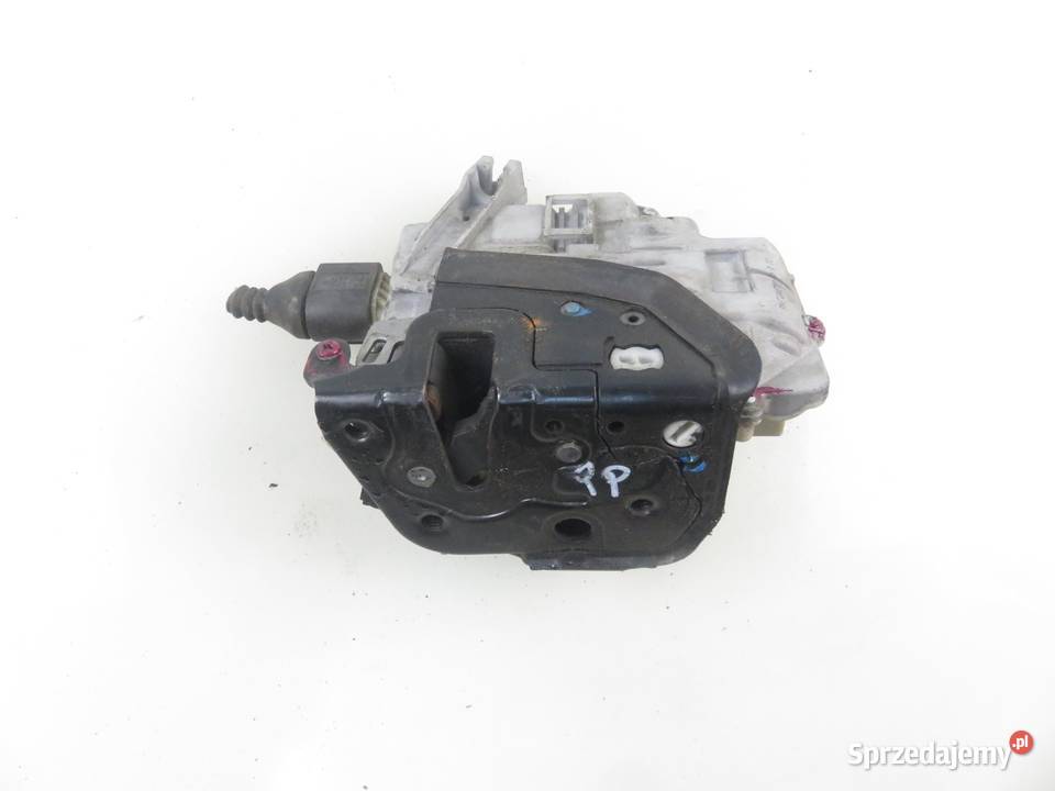 ZAMEK PRAWY PRZEDNI AUDI A6 C6 osobowe