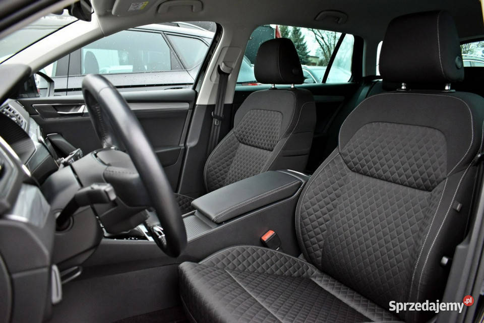 koda Superb Bezwypadkowy Salon Polska Serwis ASO benzyna Łódź