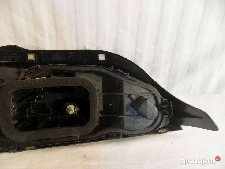 Volkswagen Up lampa tylna tył lewa