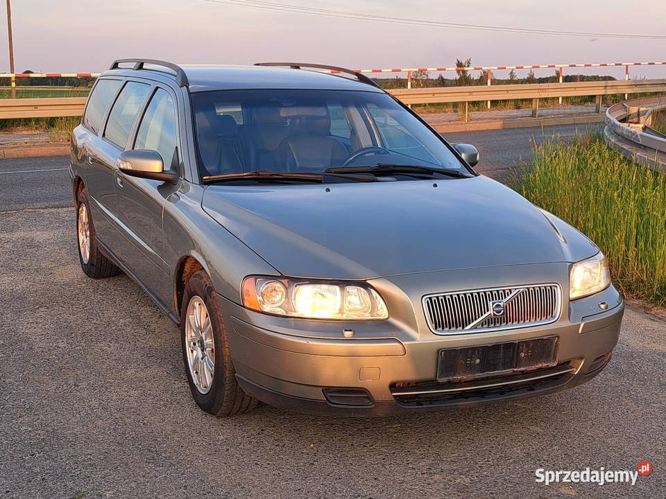 Volvo v70 1 właściciel 24 Benzyna 170 Manual relingi dachowe Oleśnica