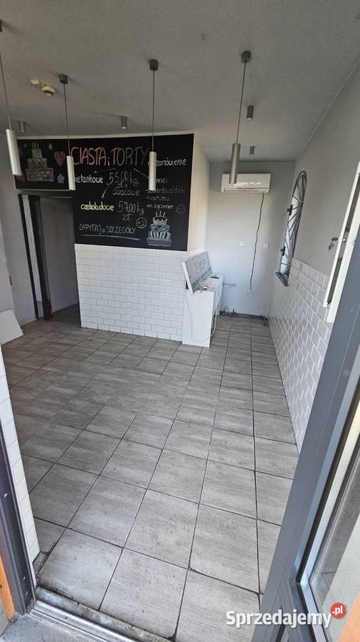 Samodzielny lokal usługowy 20 m2 z ziałka 11 ara