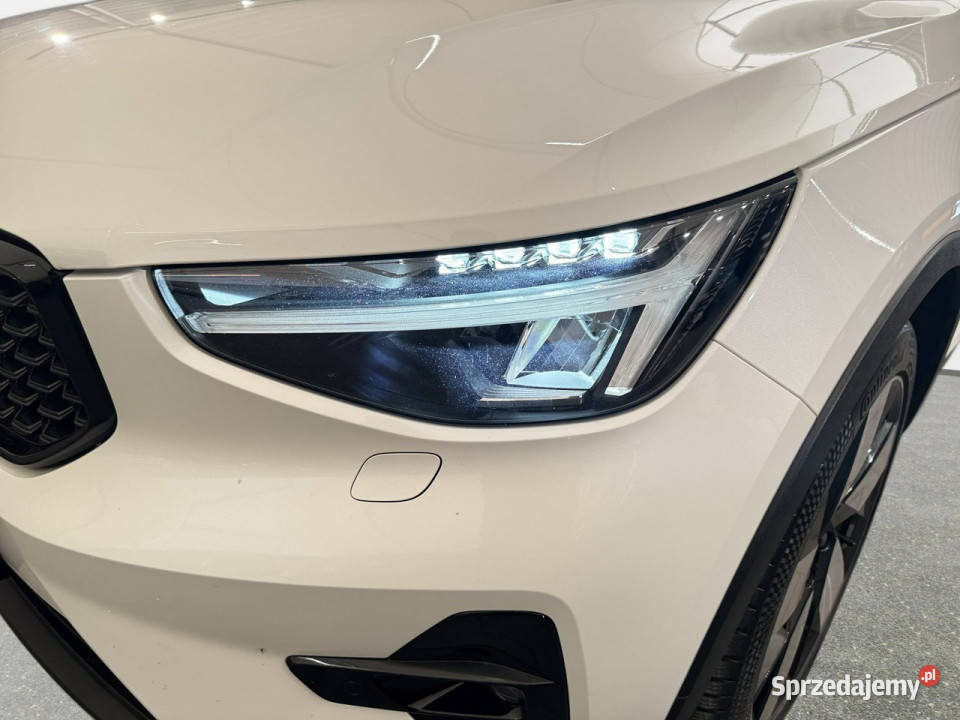 Volvo XC 40 VAT 23 Dark Plus 15 T5 PHEV 262 Myślenice