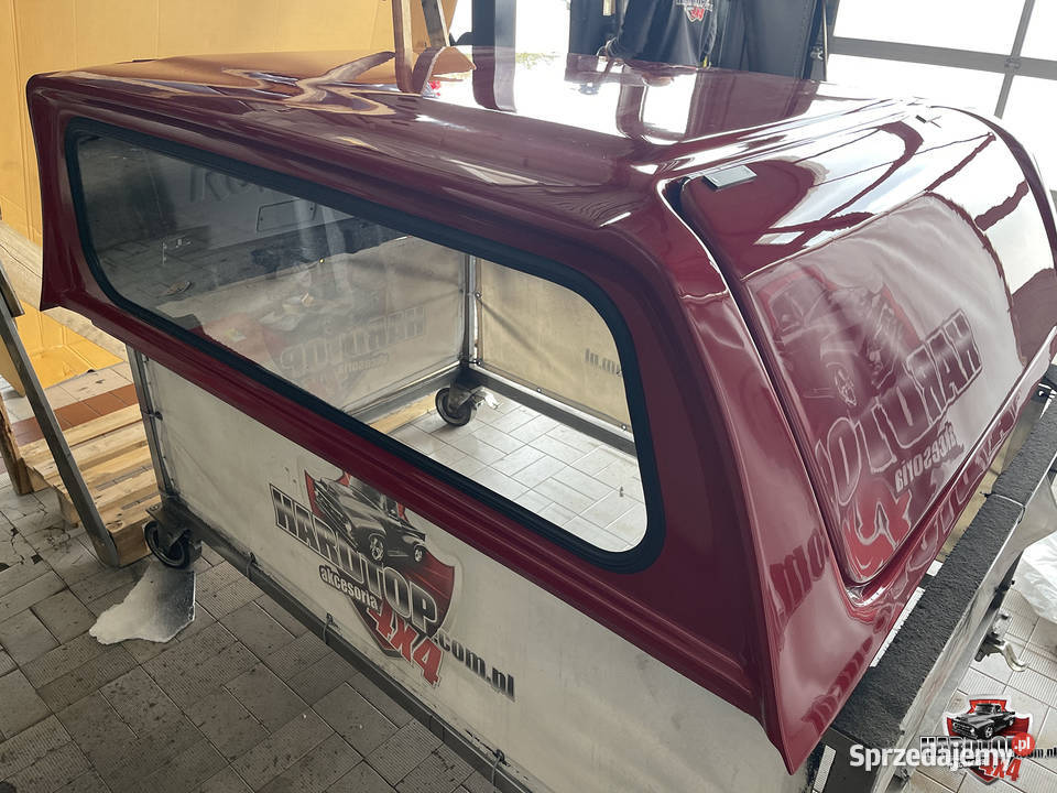 Zabudowa Nissan Navara NP300 hardtop pickup części blacharskie Pasłęk sprzedam
