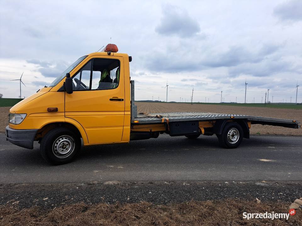 POMOC DROGOWA 24 H GRODKÓW BRZEG Autolawta Grodków
