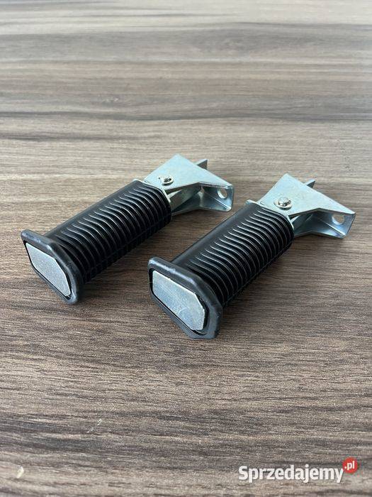 NOWY CZESKI KOMPLET STOPKA PODNÓŻEK PASAŻERA Bielsko-Biała