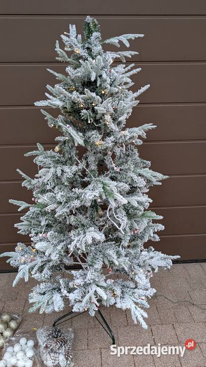 Choinka sztuczna DEWUR 180 ozdoby oświetlenie Jadowniki