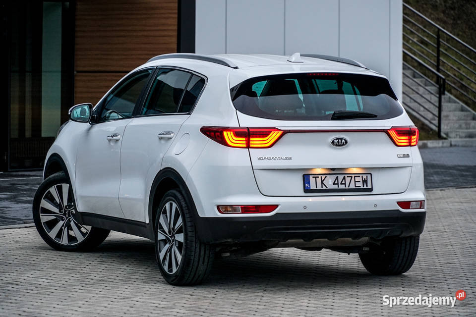 Kia Sportage 17 Diesel Skóra Kamerka Nawigacja relingi dachowe Kielce