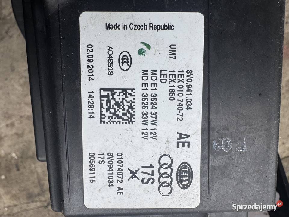 Lampa prawa Audi 8v0941034 Radom