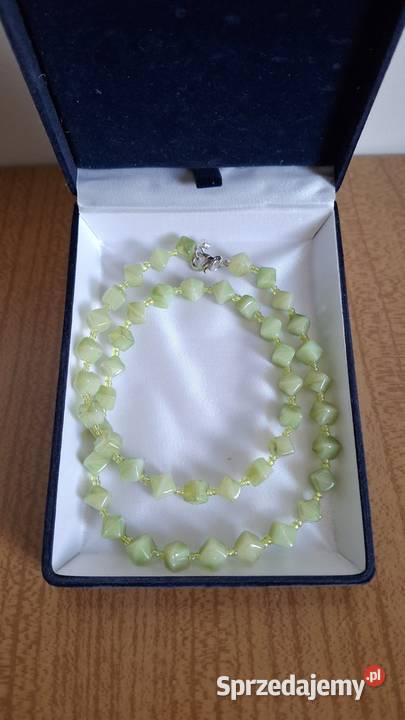 eleganckie koraliki z kamieni sprzedam