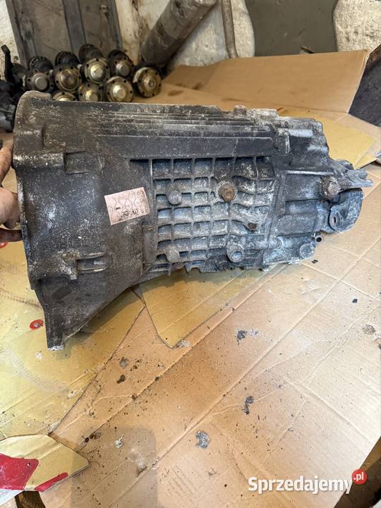 Skrzynia biegów BMW E34 E28 E32 535 735 SKRZYNIA Mszana sprzedam