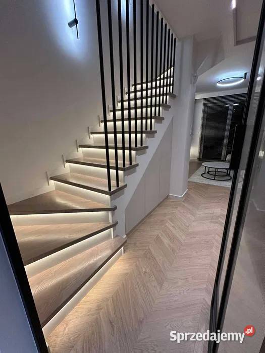 SCHODY drewniane stalowe Kąpino