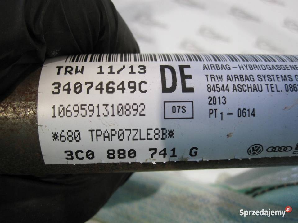 PASSAT B7 16 TDI 13r kurtyna lewa 3C0880741G osobowe