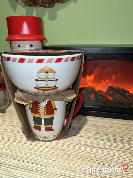Zestaw prezentowy świąteczny z kubkiem i miską sprzedam