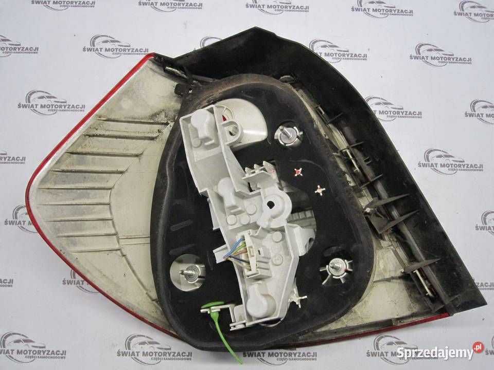 BMW E81 I E87 LIFT 10r lampa prawa tył 7164356 osobowe