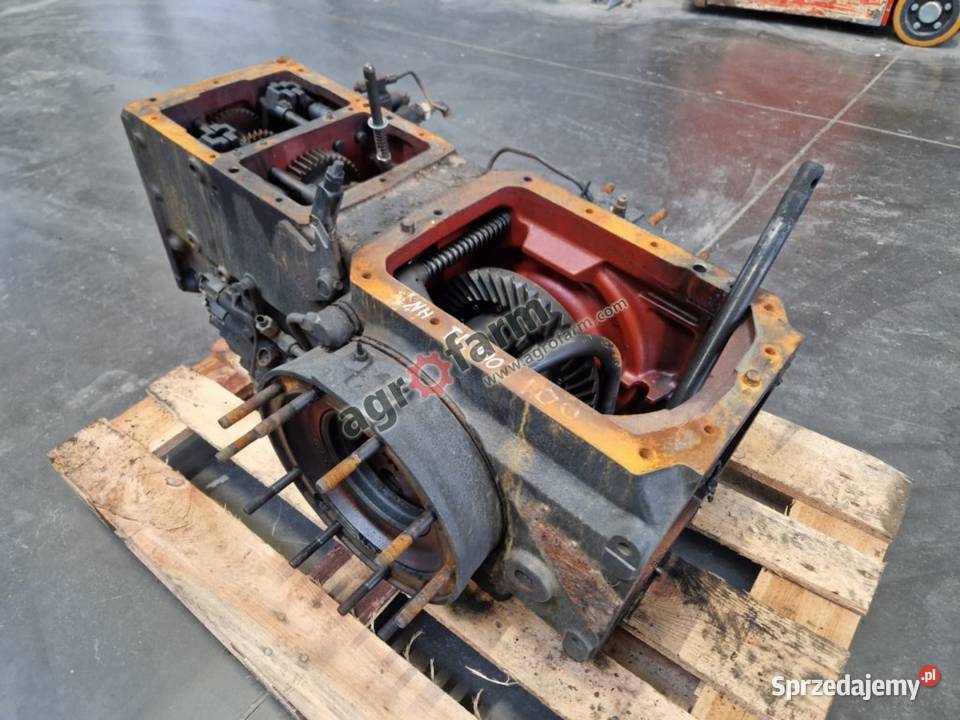 Tylny most Holland TL 100 Tylny most Byków