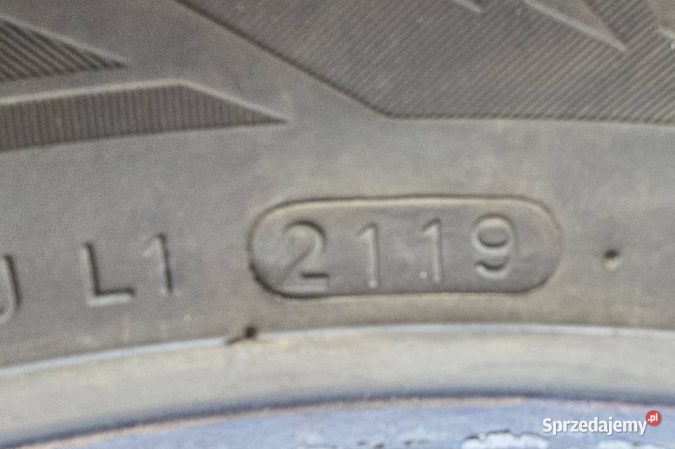 Opony zimowe lLaufenn 22555 R18 98V mazowieckie Ząbki sprzedam