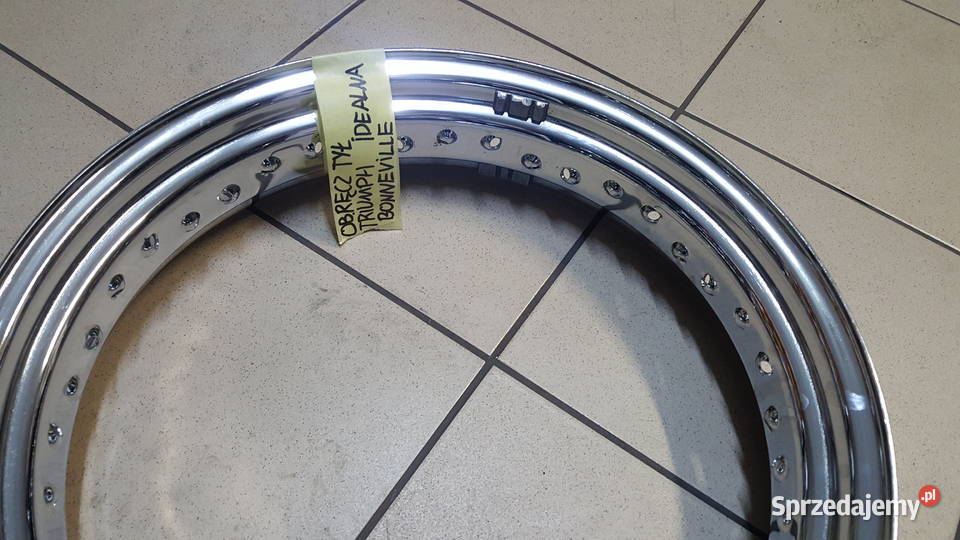 Obręcz felgi tył Triumph Bonnewille ideał sprzedam