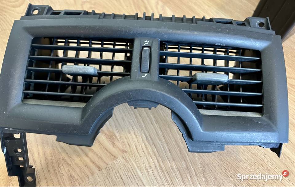 Kratka nawiewu środkowego Renault Megane II osobowe Warszawa sprzedam