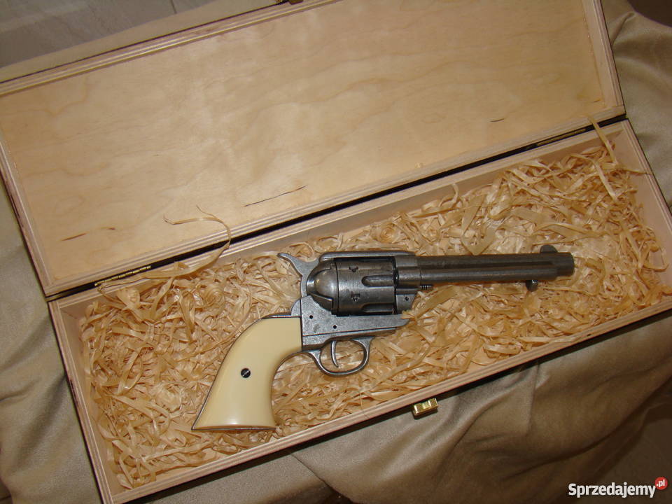 Replika broni rewolwer Colt Peacemaker 1873r wielkopolskie Środa Wielkopolska